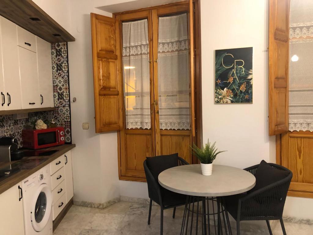 Apartamento San Matias 8 Apartment Гранада Екстериор снимка